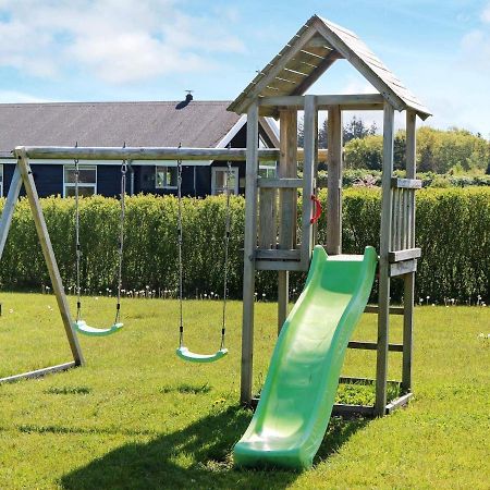 8 Person Holiday Home In Hadsund Bagian luar foto