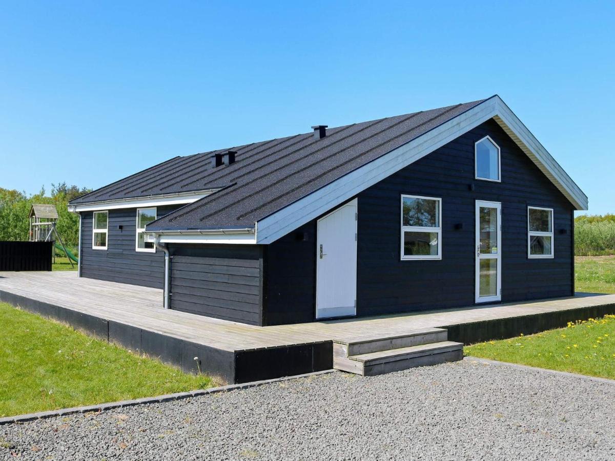 8 Person Holiday Home In Hadsund Bagian luar foto