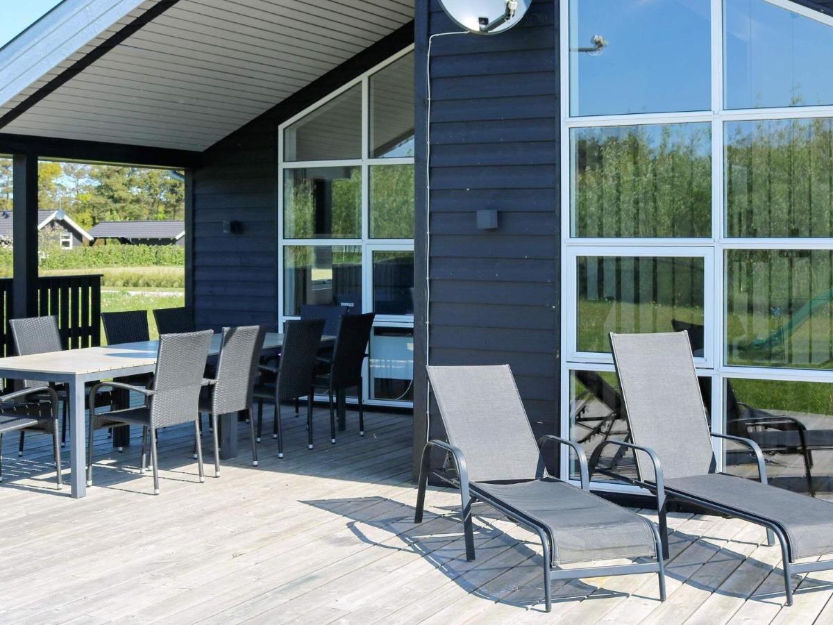 8 Person Holiday Home In Hadsund Bagian luar foto